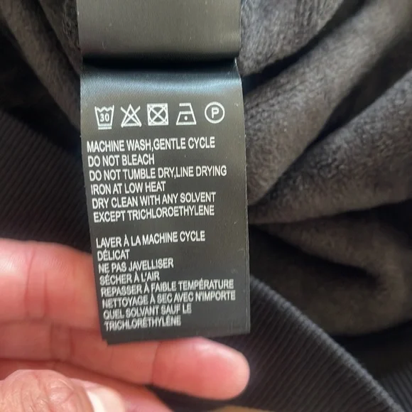 FARM RIO ‼️‼️Black Amazonia Sweater Dress NWT - Picture 10 of 14